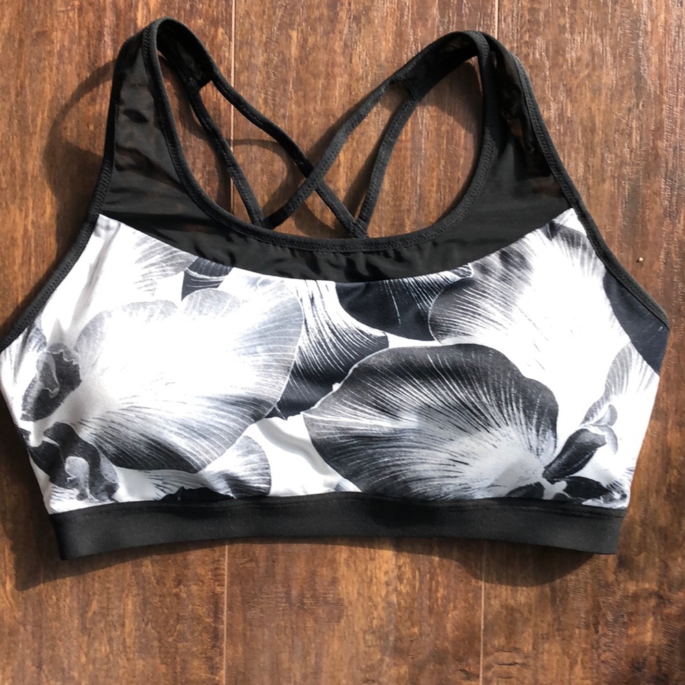Sports bra